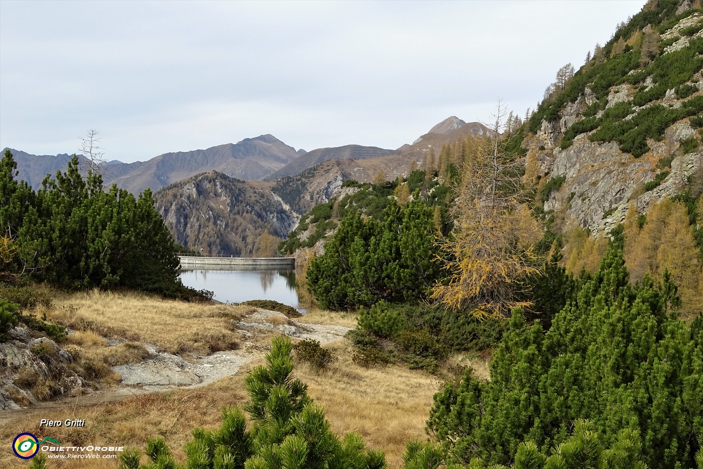 37 Lago del Becco salendo il sent. 250.JPG